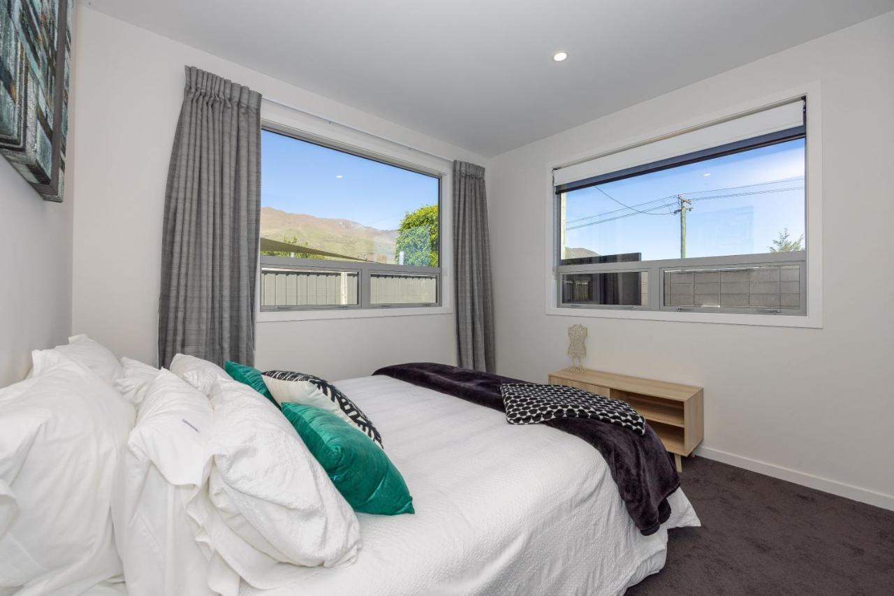 Prime Location On Warren St - 3 Bedroom Town House Wanaka Exteriér fotografie