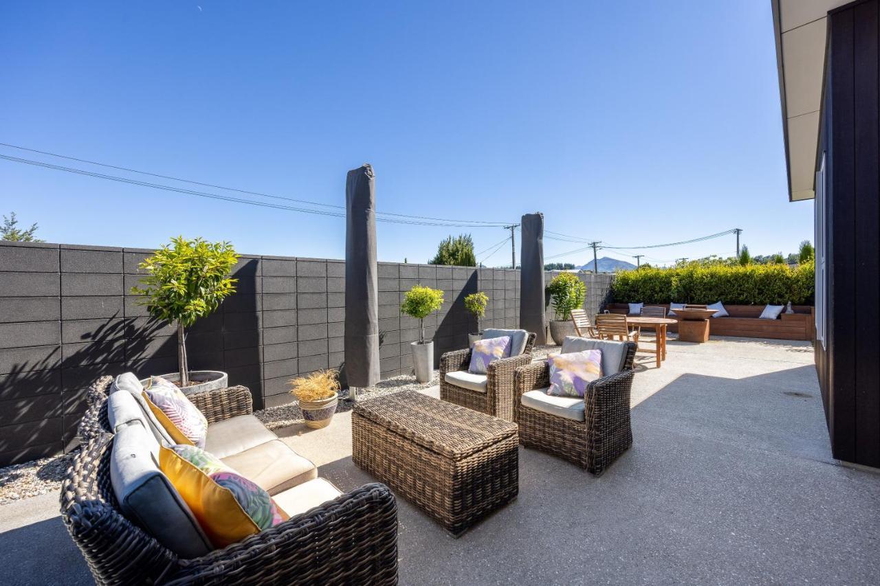 Prime Location On Warren St - 3 Bedroom Town House Wanaka Exteriér fotografie