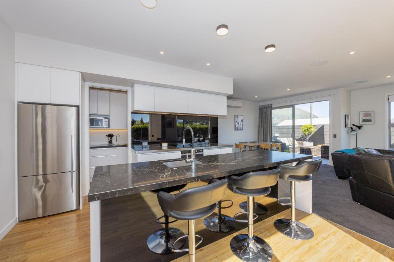 Prime Location On Warren St - 3 Bedroom Town House Wanaka Exteriér fotografie