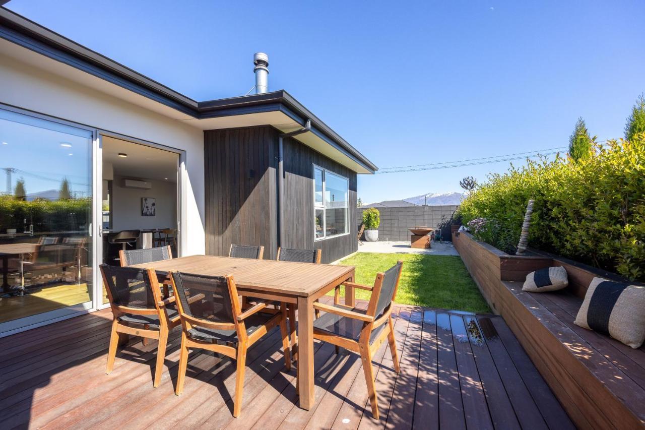 Prime Location On Warren St - 3 Bedroom Town House Wanaka Exteriér fotografie