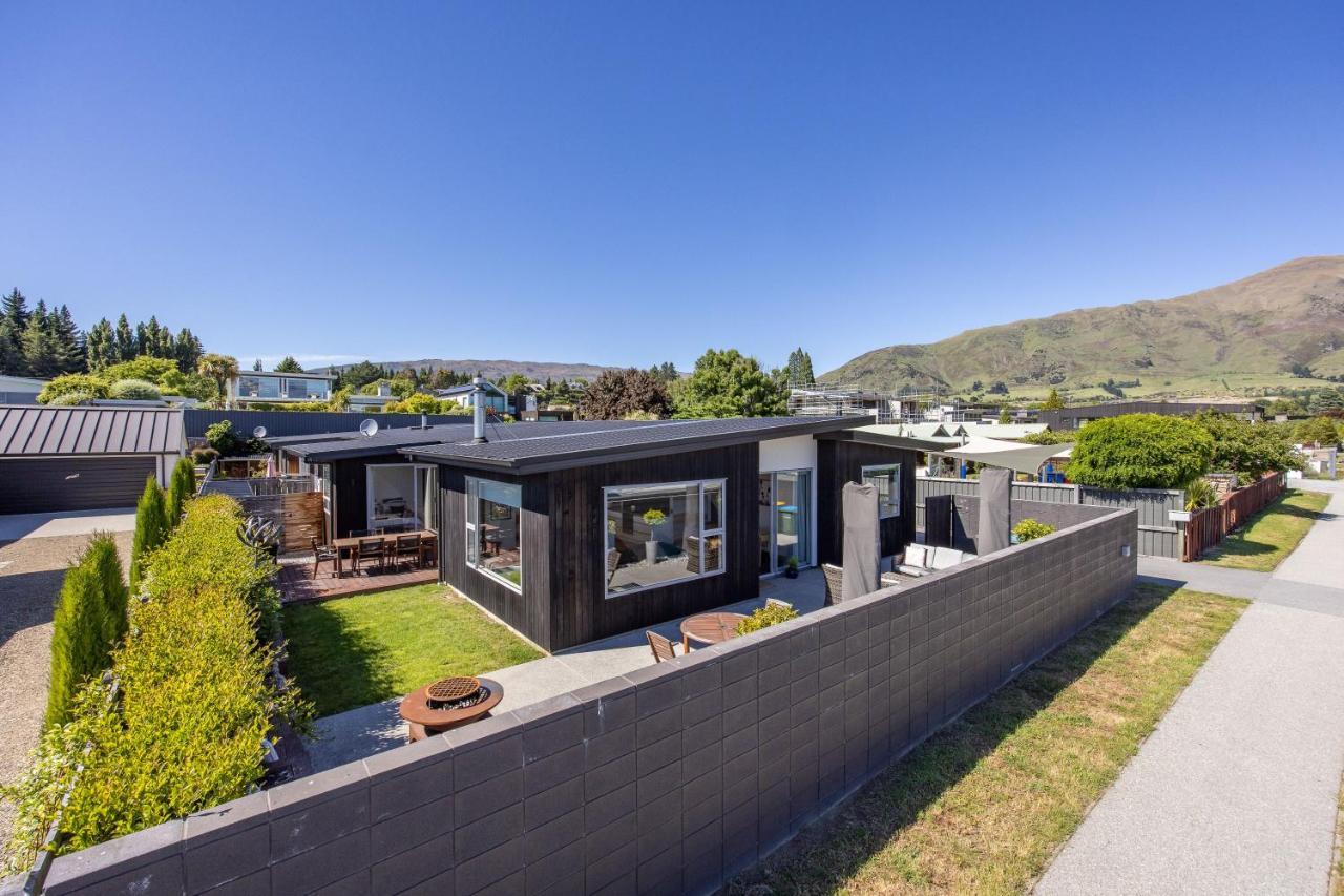 Prime Location On Warren St - 3 Bedroom Town House Wanaka Exteriér fotografie